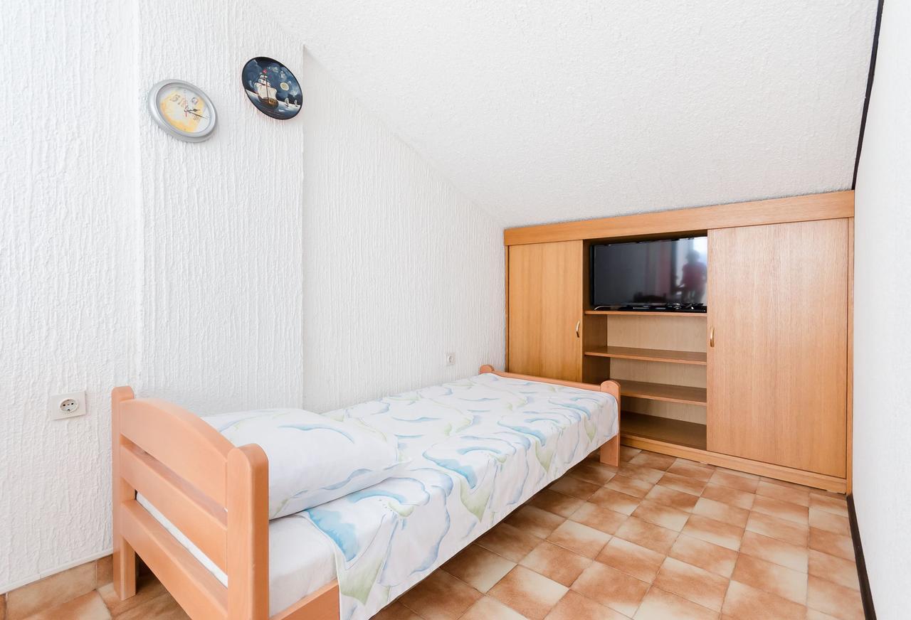 Apartments Dragutin Medulin Exterior photo